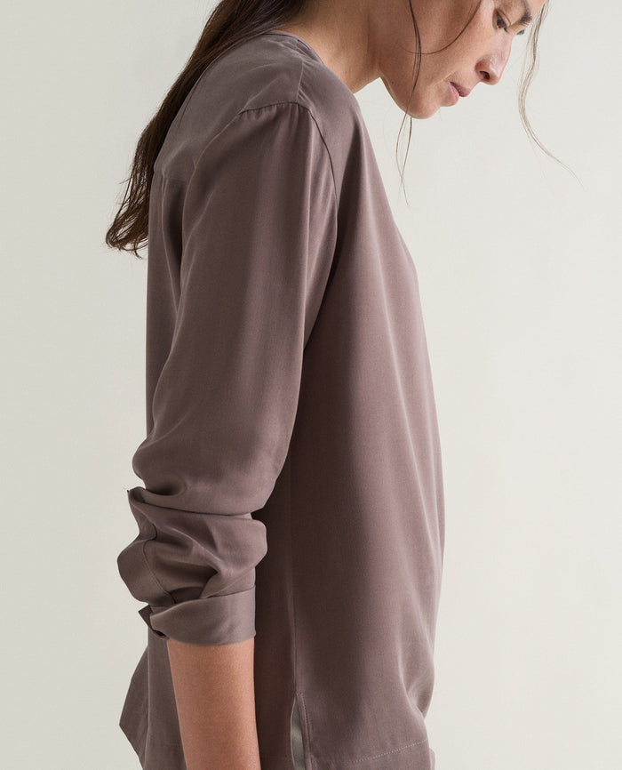 Bitter Chocolate - Women's Drop Shoulder Easy-Silk Top